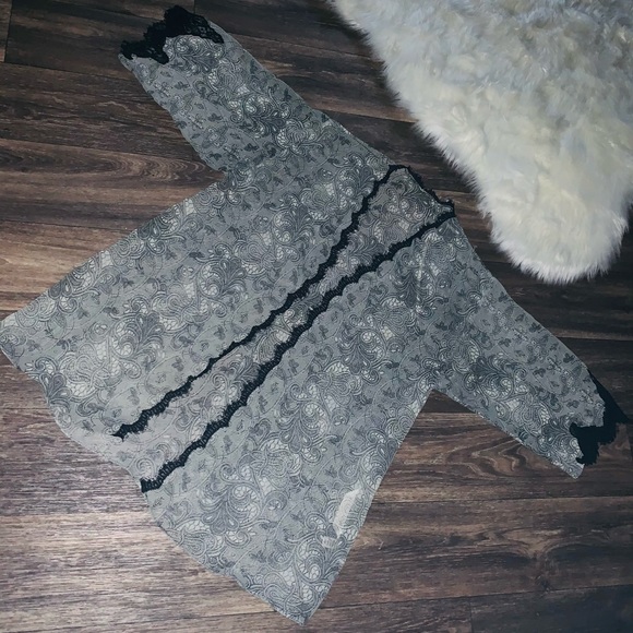 Victoria Secret Collection Open Kimono - Picture 8 of 9